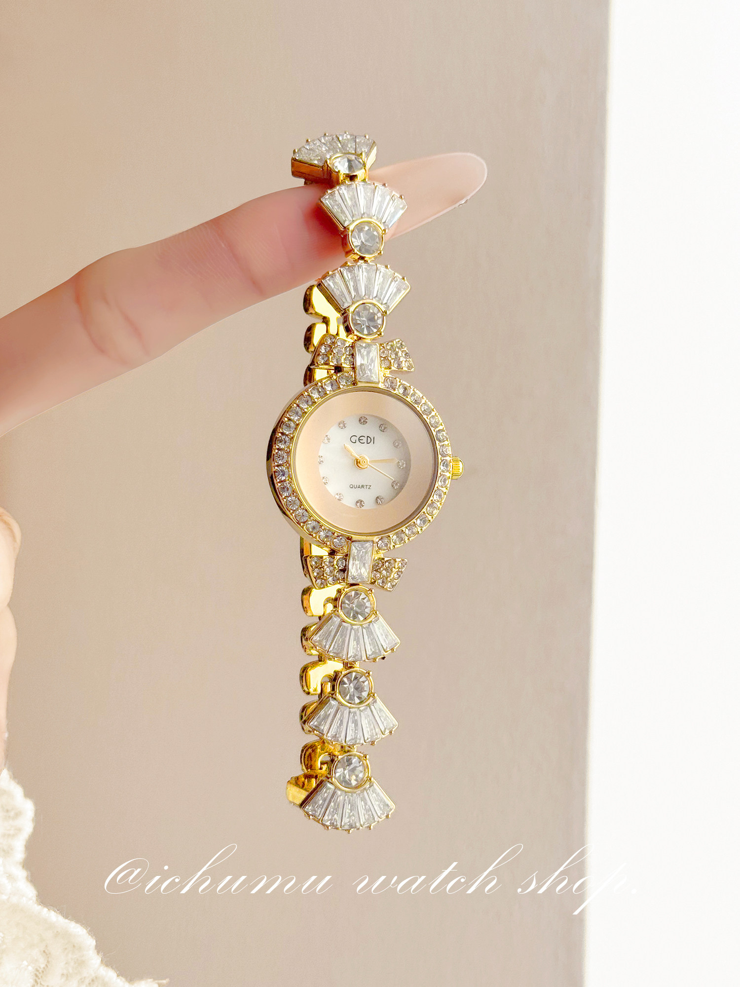 Mermaid Women's Watch Light Lu - огляд і ціна Luxury Watch With Bracelet