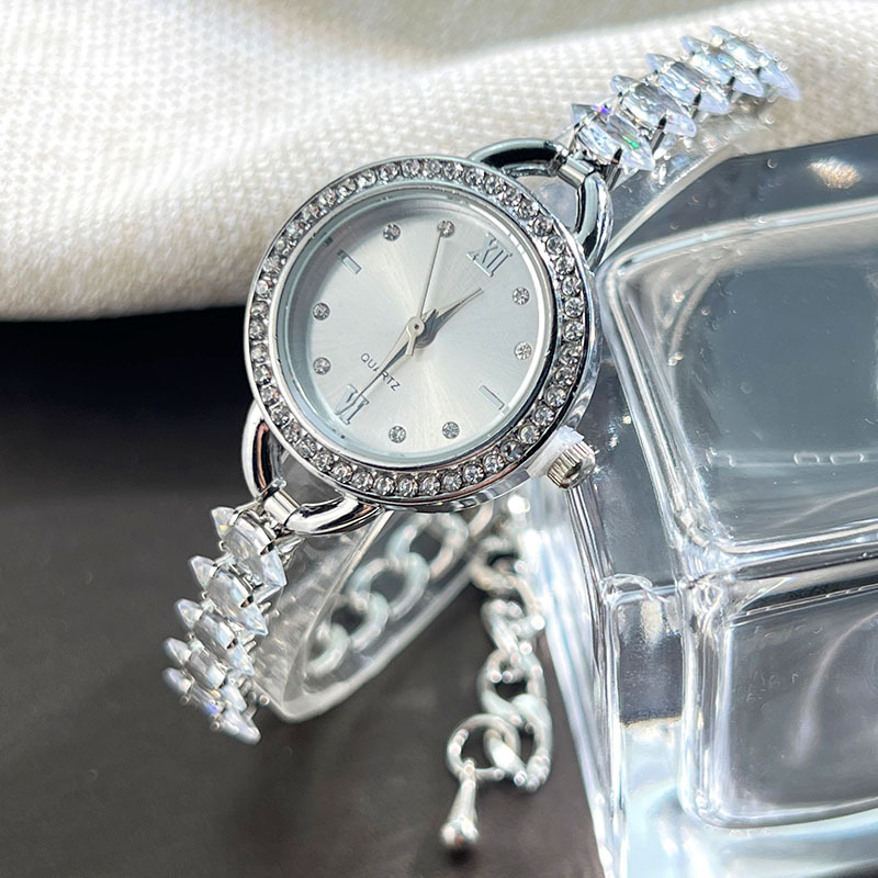 UTHAI CQ383 Fashionable Women  - огляд і ціна Luxury Watch Diamond