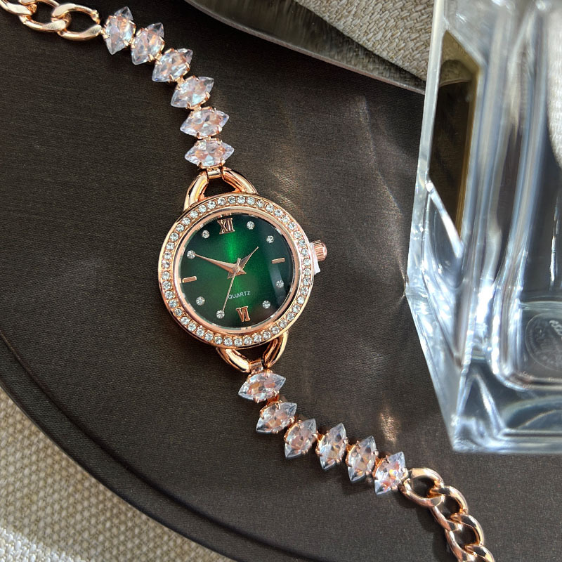 UTHAI CQ383 Fashionable Women  - огляд і ціна Luxury Watch Diamond