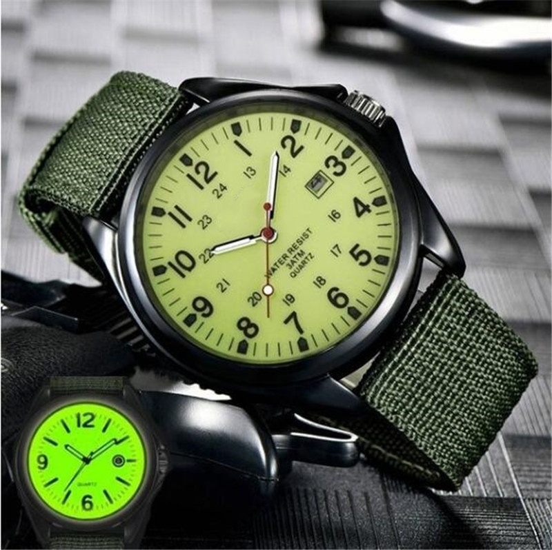 Fashion Men Quartz Watch Luxur - огляд і ціна Luxury Watch Wallpaper