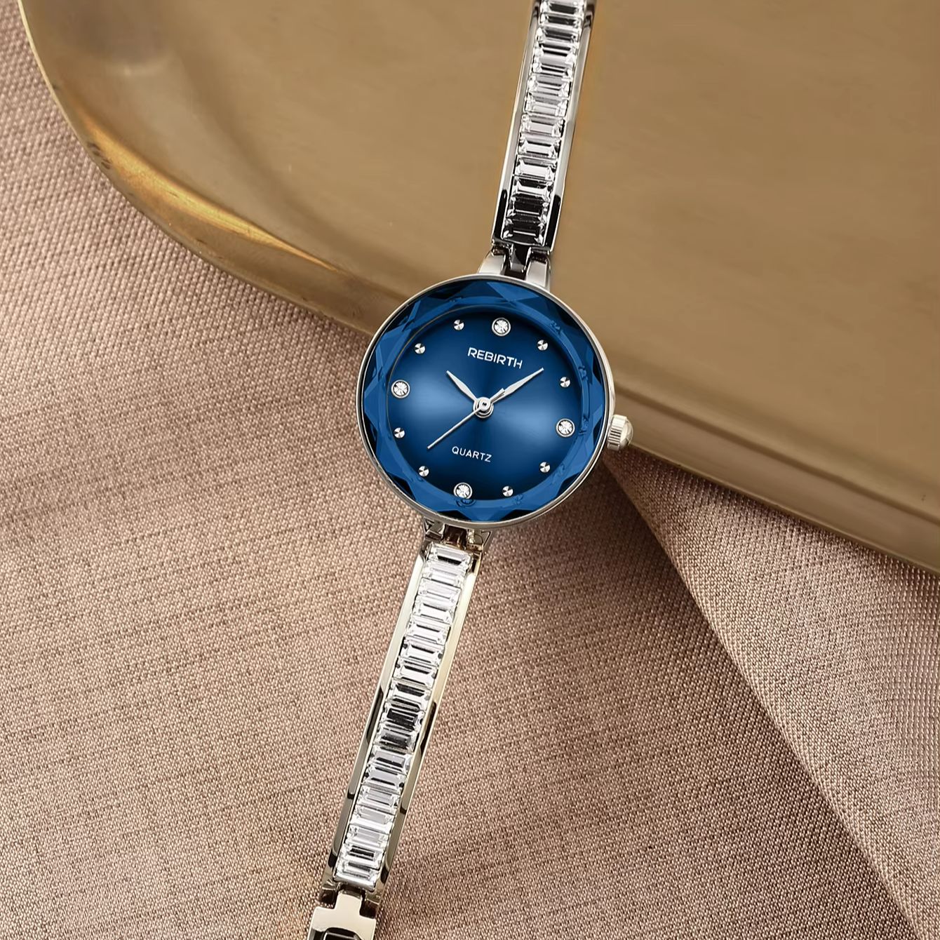 Light Luxury Cut Blue Glass Di - огляд і ціна Luxury Watch Diamond